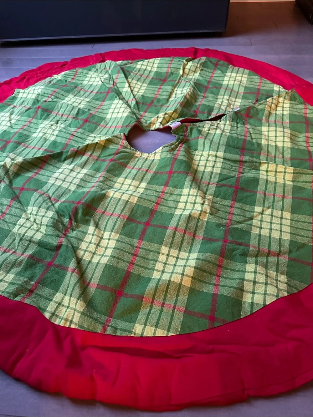 Green And Red Plaid Christmas Under Tree Skirt Holiday Winter 45”